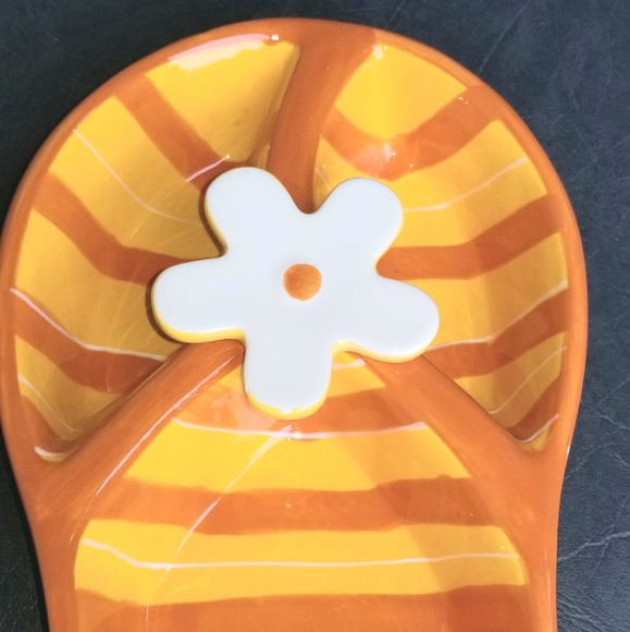 ⭐ Sandal Serving Dish ⭐ - Picture 2 of 11